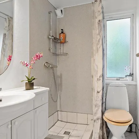 Сasa de vacaciones 3 Bedroom Pet Friendly In *