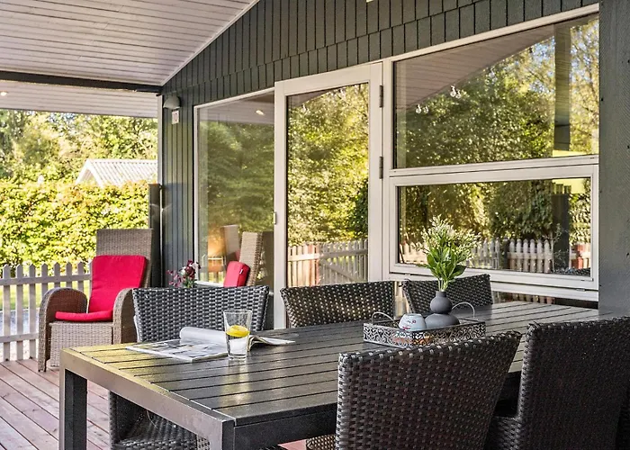 بيت للعطل 3 Bedroom Pet Friendly In *